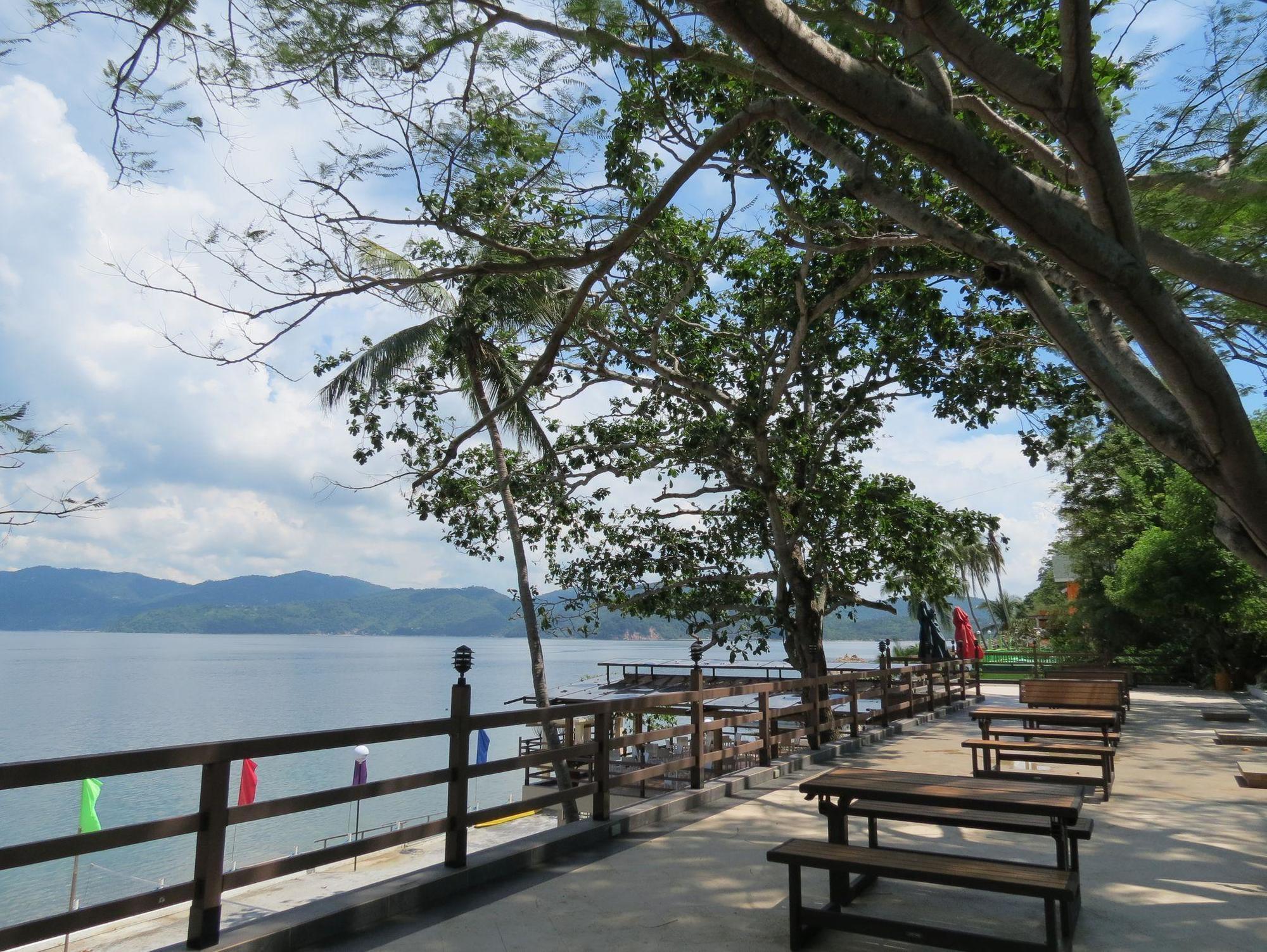 Anilao Discovery Bay Resort Batangas Kültér fotó